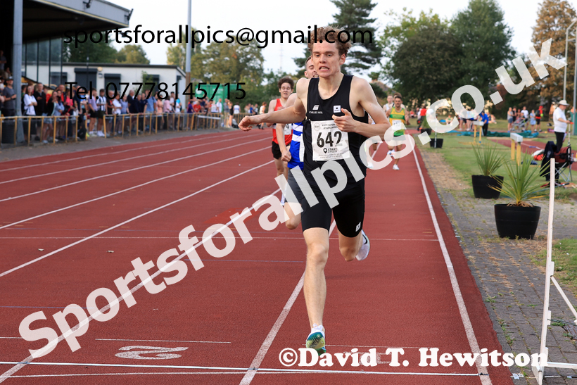 800 metres, 2025 NEGP No 6 Monkton, Wednesday, August 13th.  Photo: David T. Hewitson/Sports for All Pics